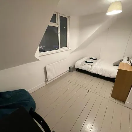 Stunning 2 Bedroom On Tower Bridge London Exterior photo