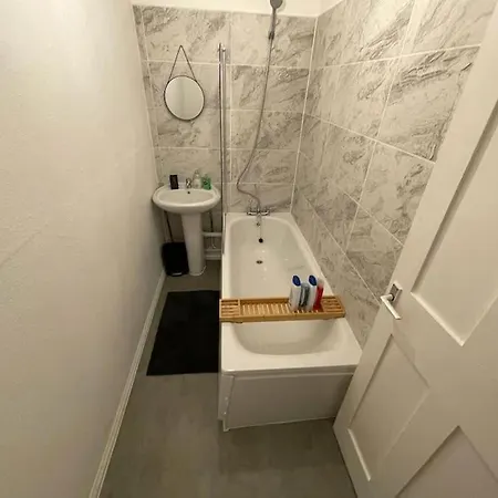 Stunning 2 Bedroom On Tower Bridge London Exterior photo