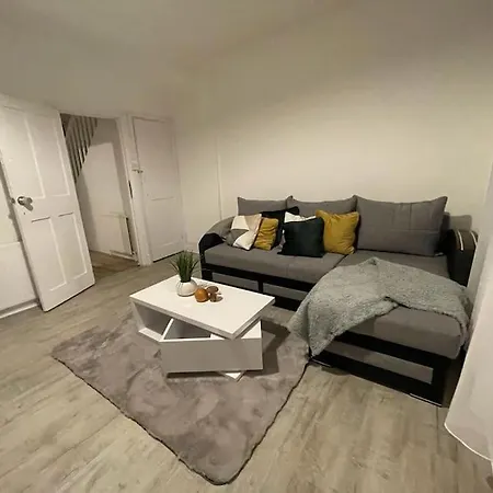 Stunning 2 Bedroom On Tower Bridge London Exterior photo