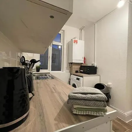 Stunning 2 Bedroom On Tower Bridge London Exterior photo